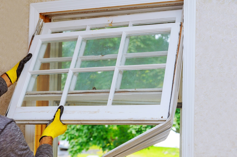 renovation work in an old house and replacing windows, building energy efficiency